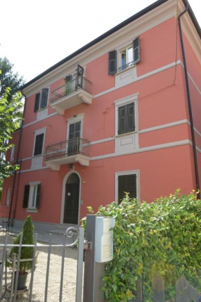 Rivaro Palace